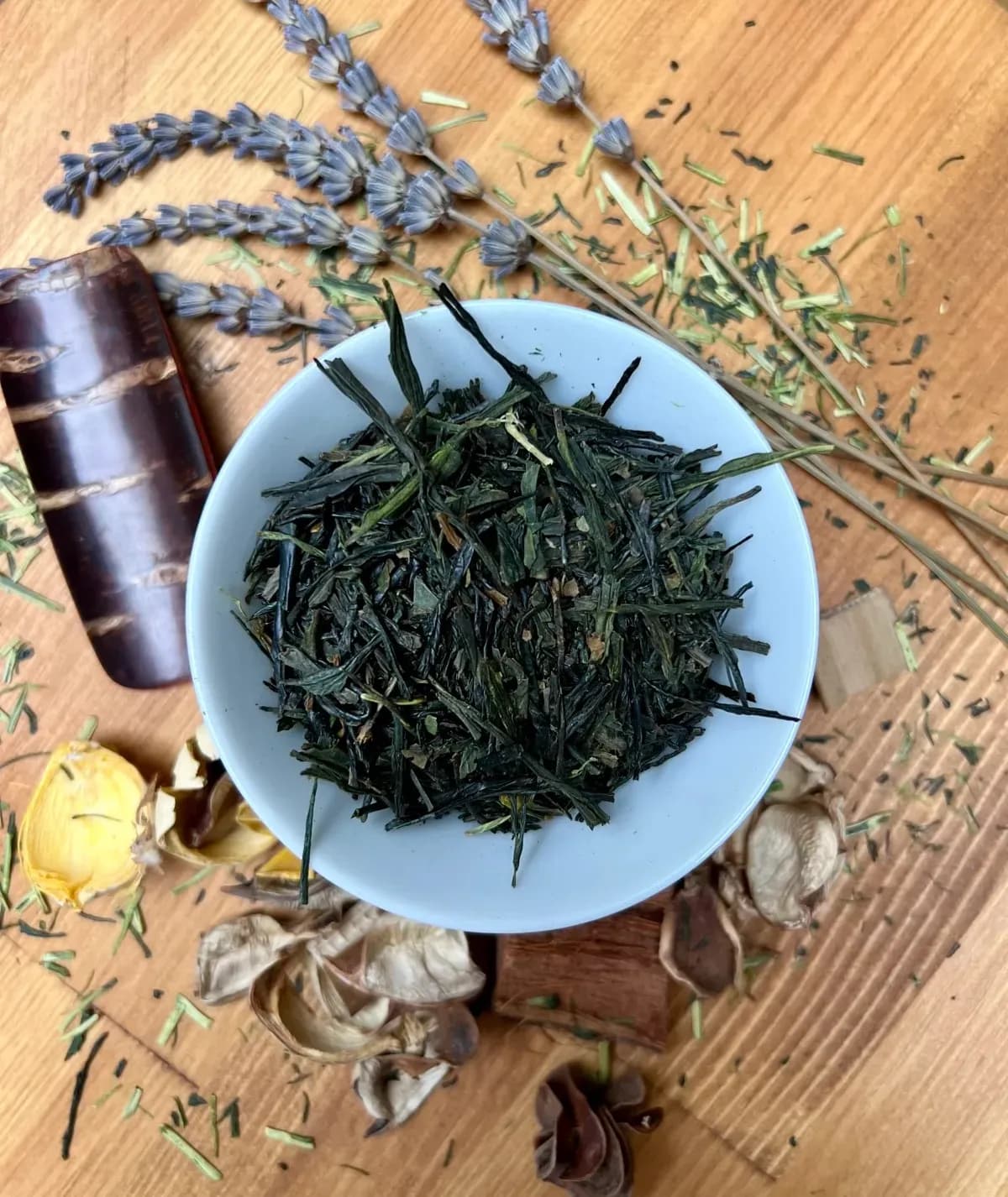 Needle Oolong