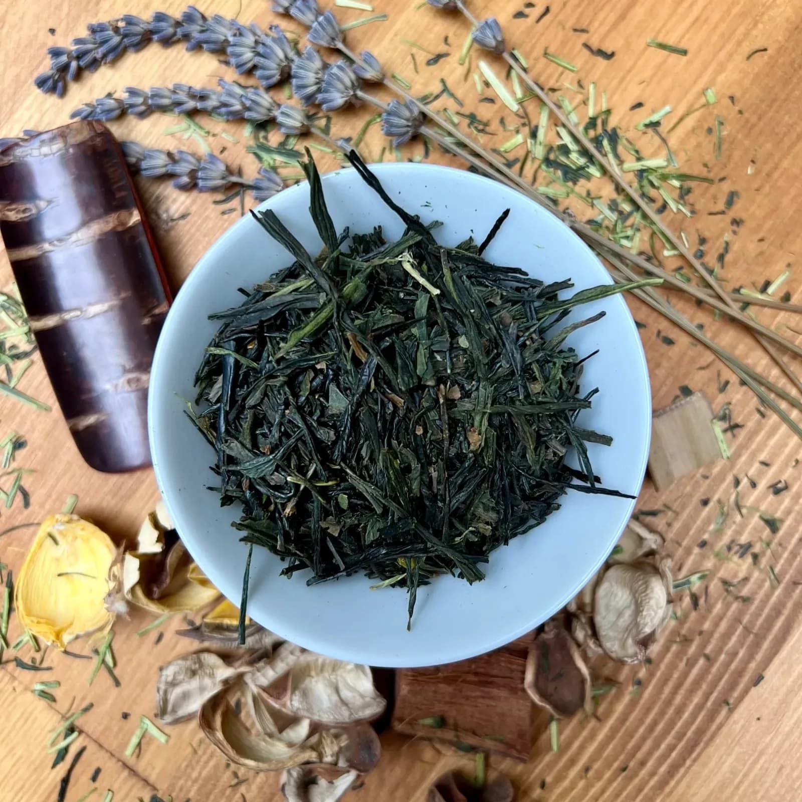 Needle Oolong