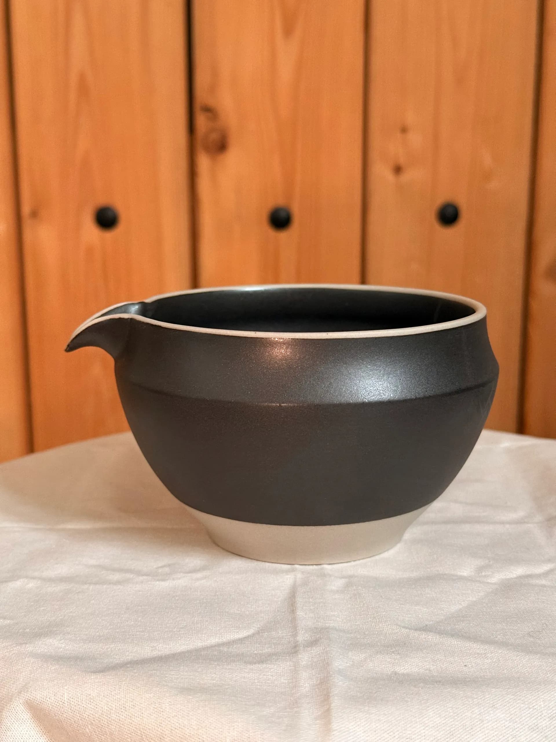 Černý Chawan s nalévátkem